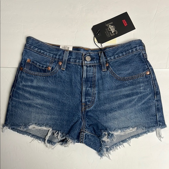 NWT Levi's 501 Women's Blue Denim Shorts Mid Rise Size 27 - Picture 1 of 8